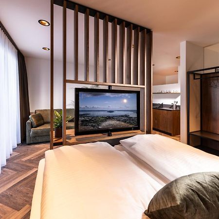 Zeit Und Raum Hotel - Self Check-In Eggelsberg Экстерьер фото