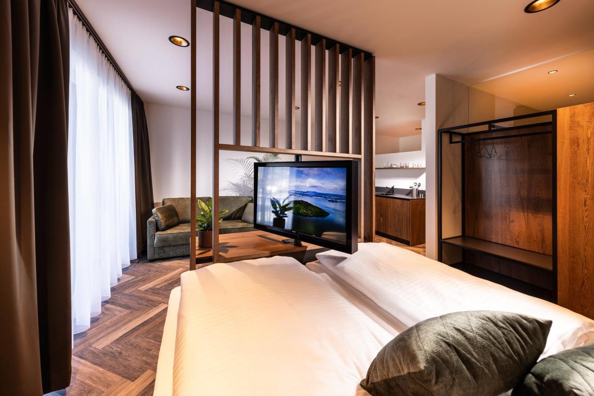 Zeit Und Raum Hotel - Self Check-In Eggelsberg Экстерьер фото